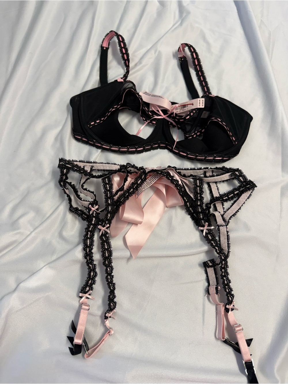 Victoria's Secret Black and Light Pink Bra with Matching Garter Set